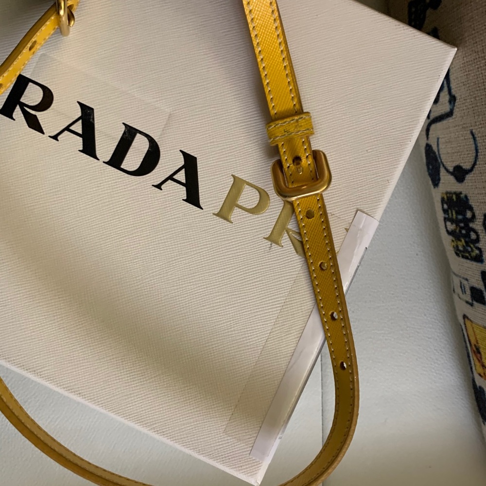 Prada crossbody authentic - Picture 9 of 15